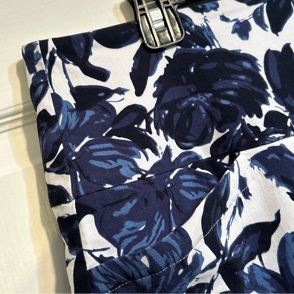 S.C.&CO. Floral Pull-On Tummy Control Active Skort Size XXL Blue White - Picture 3 of 12